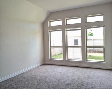 2043 Blackhawk Ridge Lane - Photo Thumbnail 13