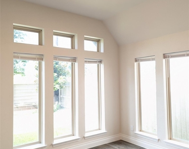 2043 Blackhawk Ridge Lane - Photo Thumbnail 22