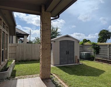 2043 Blackhawk Ridge Lane - Photo Thumbnail 40