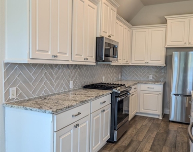 2043 Blackhawk Ridge Lane - Photo Thumbnail 23