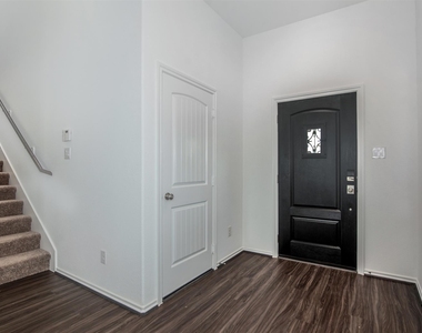 23741 Woodgreen Terrace Drive - Photo Thumbnail 4