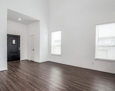 23741 Woodgreen Terrace Drive - Photo Thumbnail 6