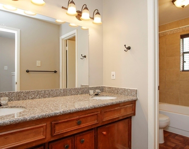1 Greeningdon Street - Photo Thumbnail 12