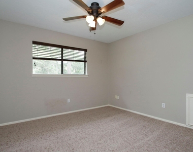 1 Greeningdon Street - Photo Thumbnail 13