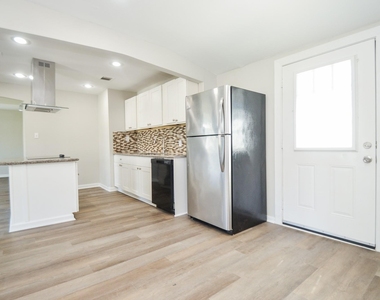 5238 Keystone Street - Photo Thumbnail 14
