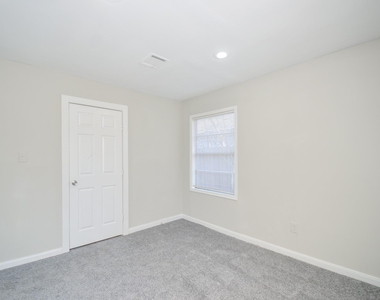 5238 Keystone Street - Photo Thumbnail 24