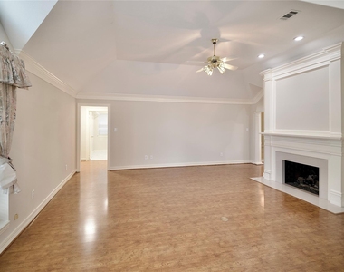 1839 Lake Winds Dr - Photo Thumbnail 12