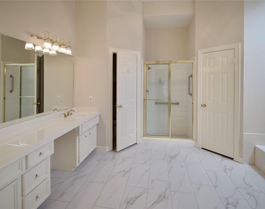 1839 Lake Winds Dr - Photo Thumbnail 22