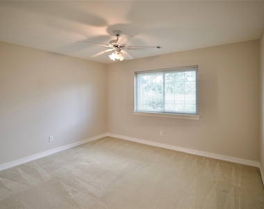 1839 Lake Winds Dr - Photo Thumbnail 27