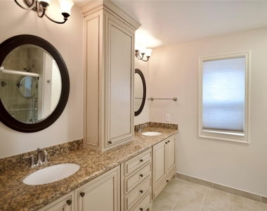 1839 Lake Winds Dr - Photo Thumbnail 25