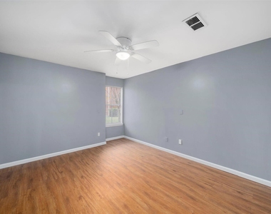 6415 South Lake Houston Parkway - Photo Thumbnail 8