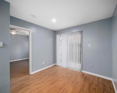 6415 South Lake Houston Parkway - Photo Thumbnail 7