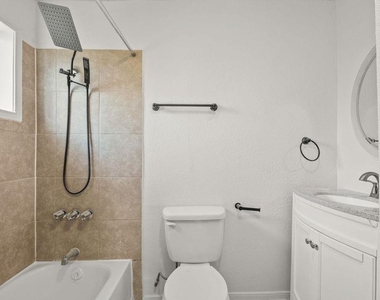 602 S 3rd Street - Photo Thumbnail 11