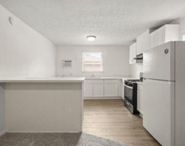 602 S 3rd Street - Photo Thumbnail 3