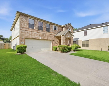 526 Remington Lodge Court - Photo Thumbnail 2