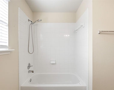 526 Remington Lodge Court - Photo Thumbnail 42