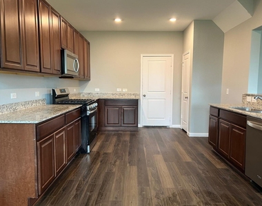 17823 Pumpkin Vine Drive - Photo Thumbnail 8