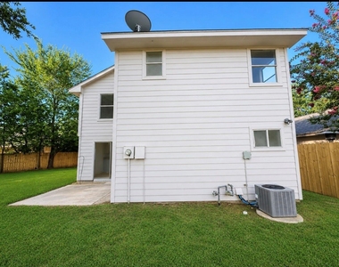 6706 Dinner Creek Court - Photo Thumbnail 10