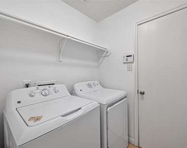 21415 Sagrantino Court - Photo Thumbnail 26