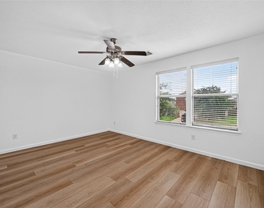 21415 Sagrantino Court - Photo Thumbnail 32