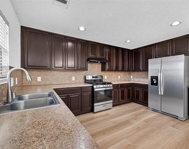 21415 Sagrantino Court - Photo Thumbnail 17