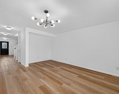 21415 Sagrantino Court - Photo Thumbnail 10