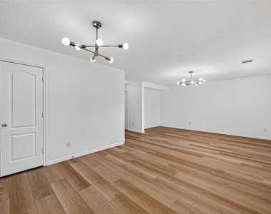 21415 Sagrantino Court - Photo Thumbnail 22