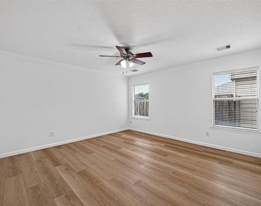 21415 Sagrantino Court - Photo Thumbnail 34