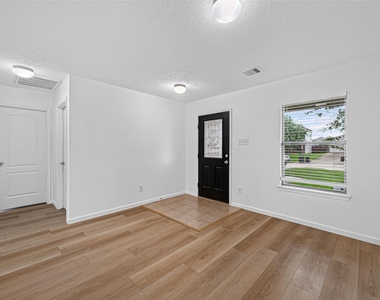 21415 Sagrantino Court - Photo Thumbnail 8