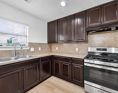 21415 Sagrantino Court - Photo Thumbnail 18