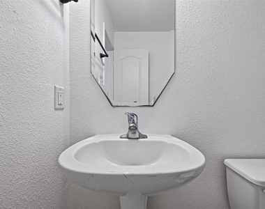 21415 Sagrantino Court - Photo Thumbnail 23