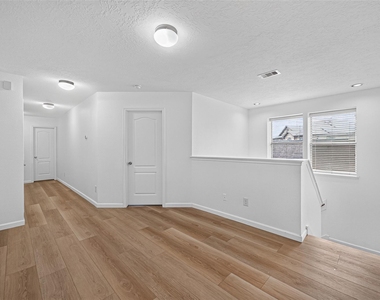 21415 Sagrantino Court - Photo Thumbnail 29