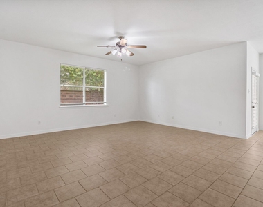 3611 Rocky Ledge Lane - Photo Thumbnail 10
