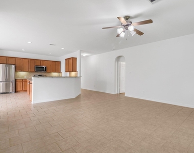 3611 Rocky Ledge Lane - Photo Thumbnail 8