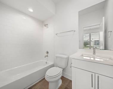 2603 Hutchins - Photo Thumbnail 8