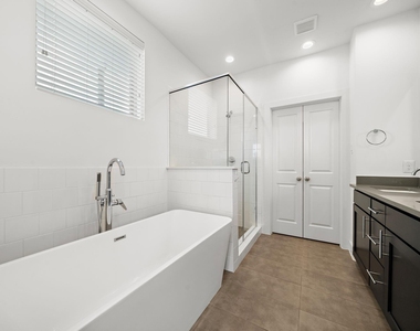 2603 Hutchins - Photo Thumbnail 26