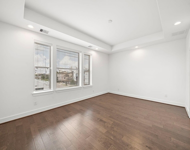 2603 Hutchins - Photo Thumbnail 24