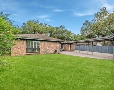 8426 Edgemoor Drive - Photo Thumbnail 37
