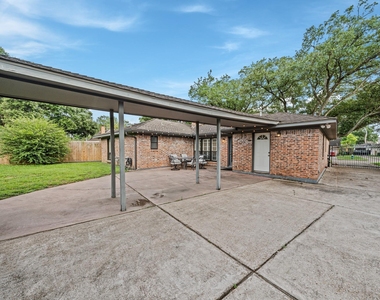 8426 Edgemoor Drive - Photo Thumbnail 35