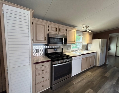 16640 Berry Road - Photo Thumbnail 3