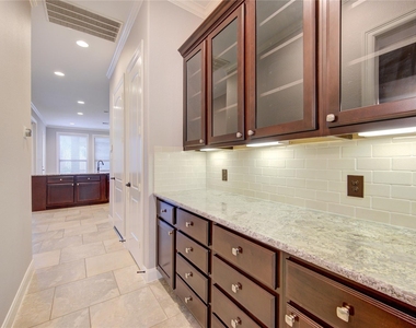 4711 Derbywood Glen Lane - Photo Thumbnail 10