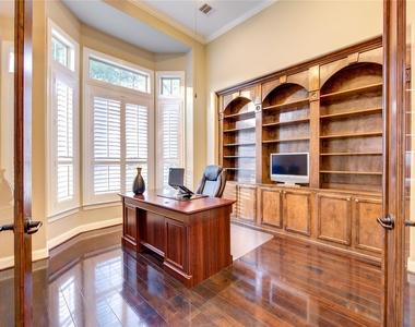 4711 Derbywood Glen Lane - Photo Thumbnail 6