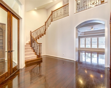 4711 Derbywood Glen Lane - Photo Thumbnail 5