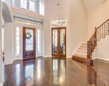 4711 Derbywood Glen Lane - Photo Thumbnail 2