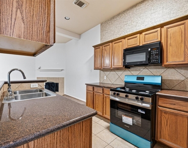 2346 Bermuda Shores Drive - Photo Thumbnail 6