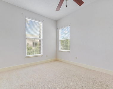 2418 Ralph Street - Photo Thumbnail 7