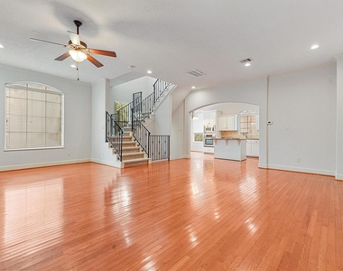 2418 Ralph Street - Photo Thumbnail 12
