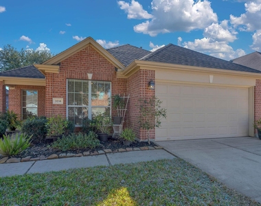 3514 Azalea Sands Drive - Photo Thumbnail 2