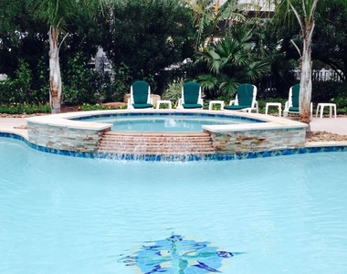6102 Seawall Blvd - Photo Thumbnail 14