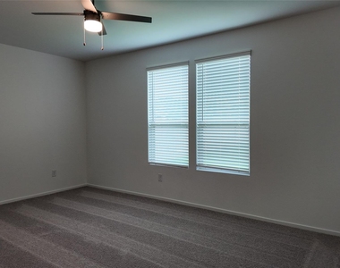 15027 Rustic Moon Road - Photo Thumbnail 12